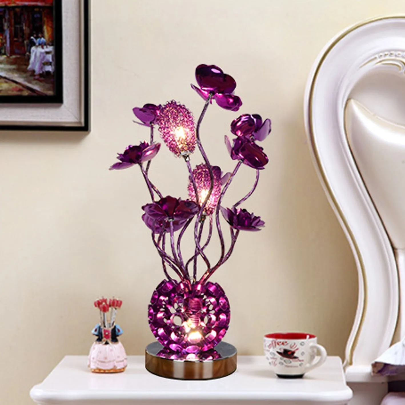 European Style Table Lamp in Pink Aluminum