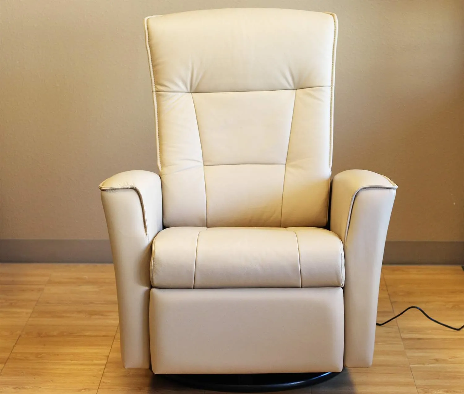 Fjords Ulstein Swing Relaxer Recliner Norwegian Ergonomic Scandinavian Lounge Manual Reclining Chair Furniture Nordic Line Cappuccino Genuine Leather by Hjellegjerde