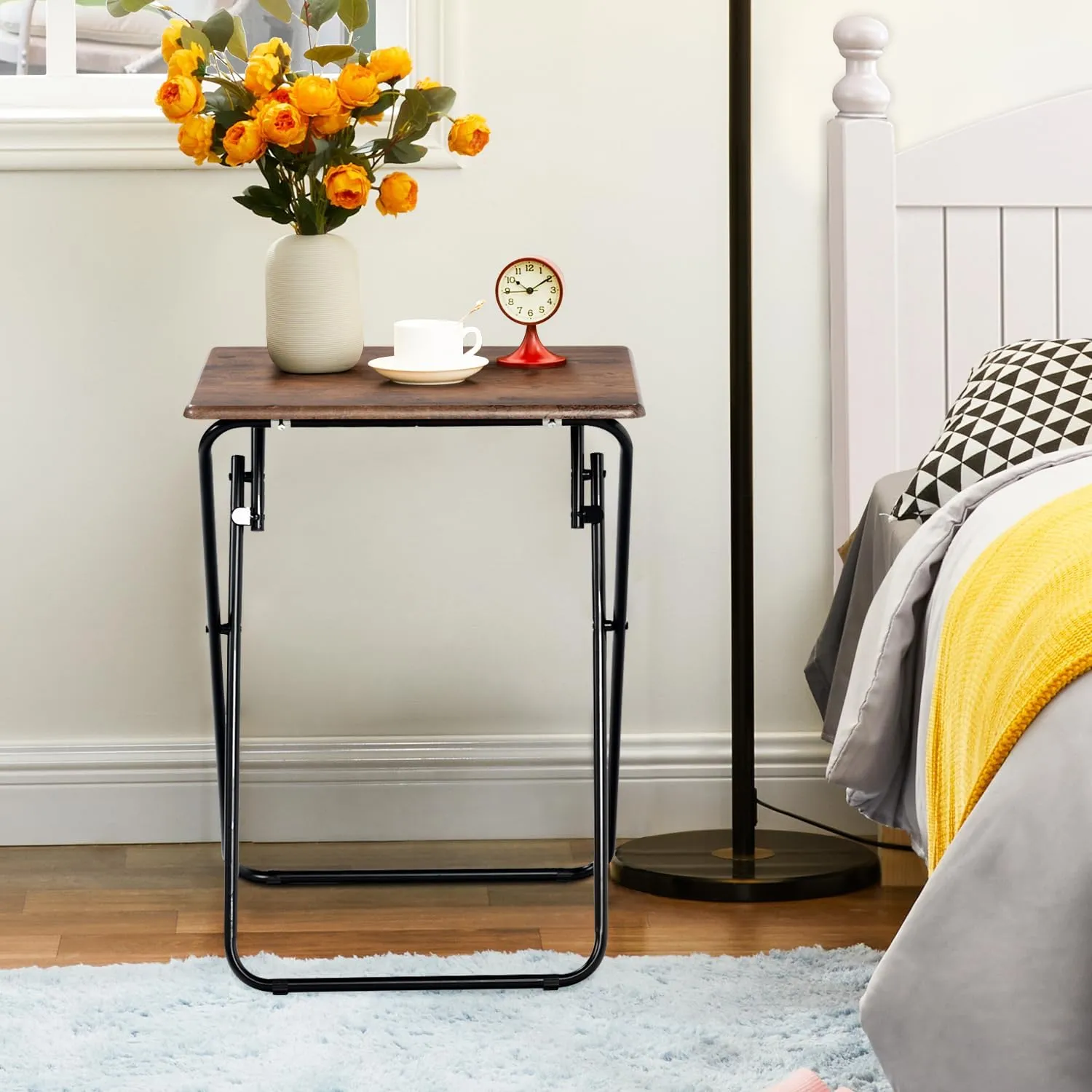 FurnitureR Folding TV Tray Tables Set of 2, Foldable Side Table Dinner Trays, Compact Snack Tables for Bed Couch Sofa, Stable Metal Frame Wooden Table Top, Space Saving, Vintage Brown