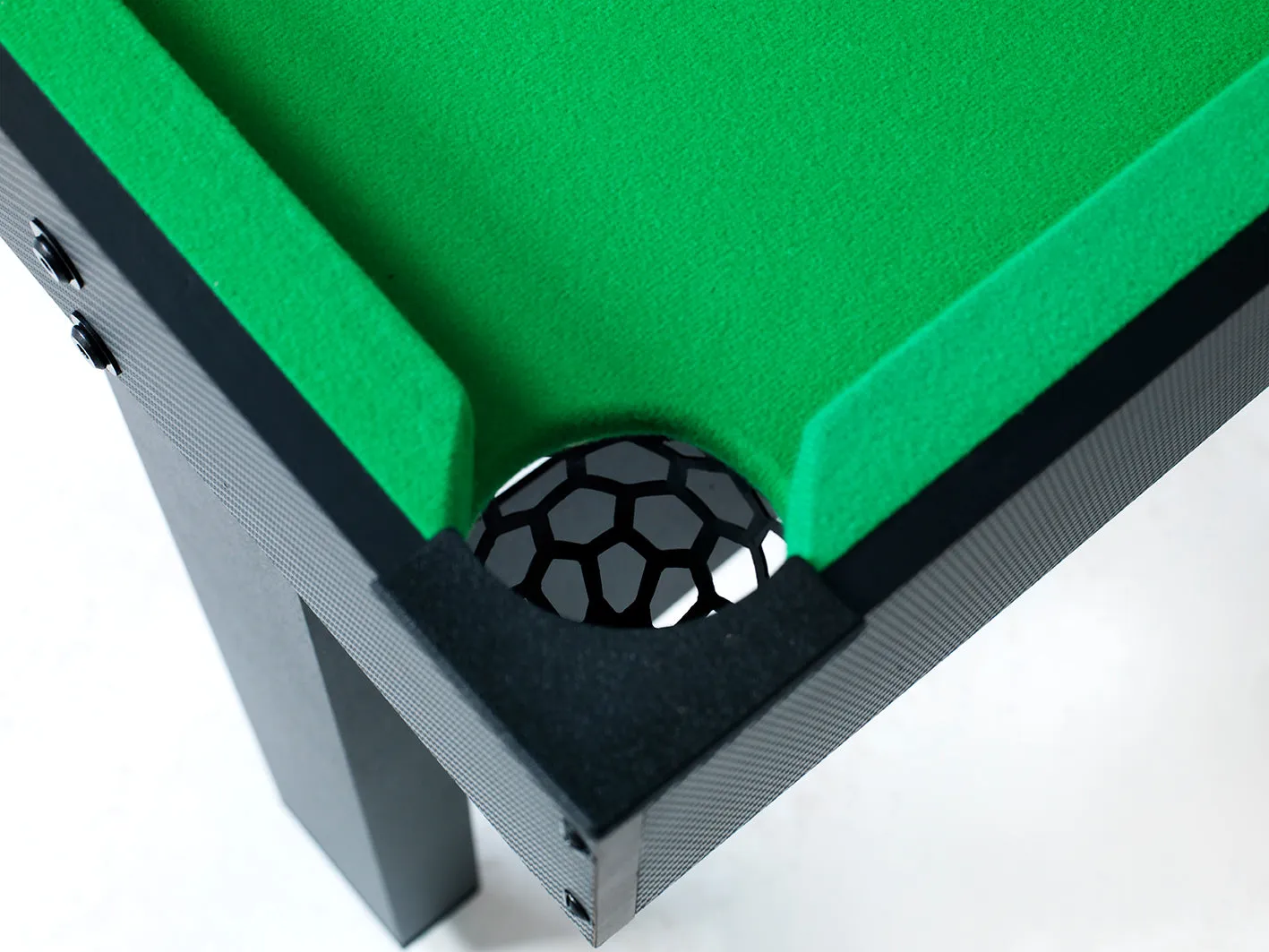 Gamesson 4ft UCLA II Pool Table