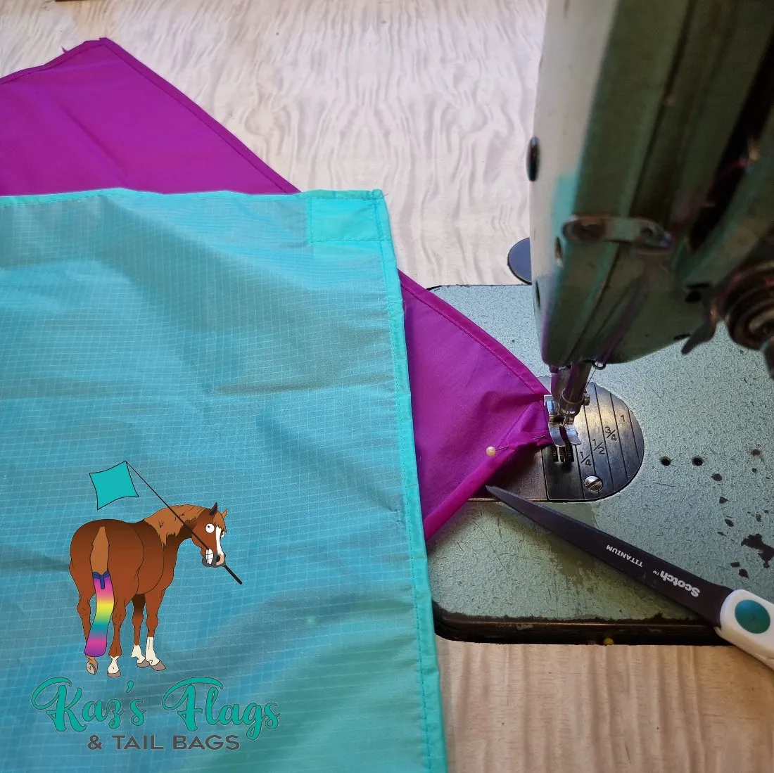 Horsemanship 18" x 18" Plain Lightweight Flag & Pole Combo Range