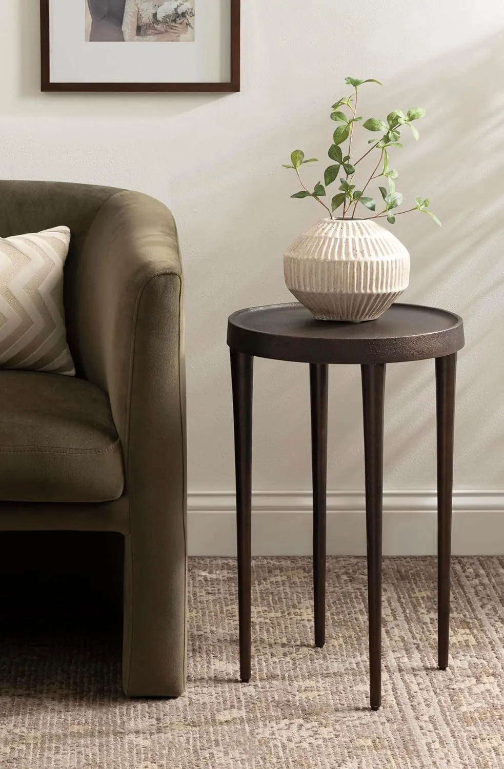Kate and Laurel Rava Modern Metal Round Side Table, 14 x 14 x 22, Bronze, Cast Aluminum Accent Table for Use as Indoor Plant Stand or Living Room Decor Piece
