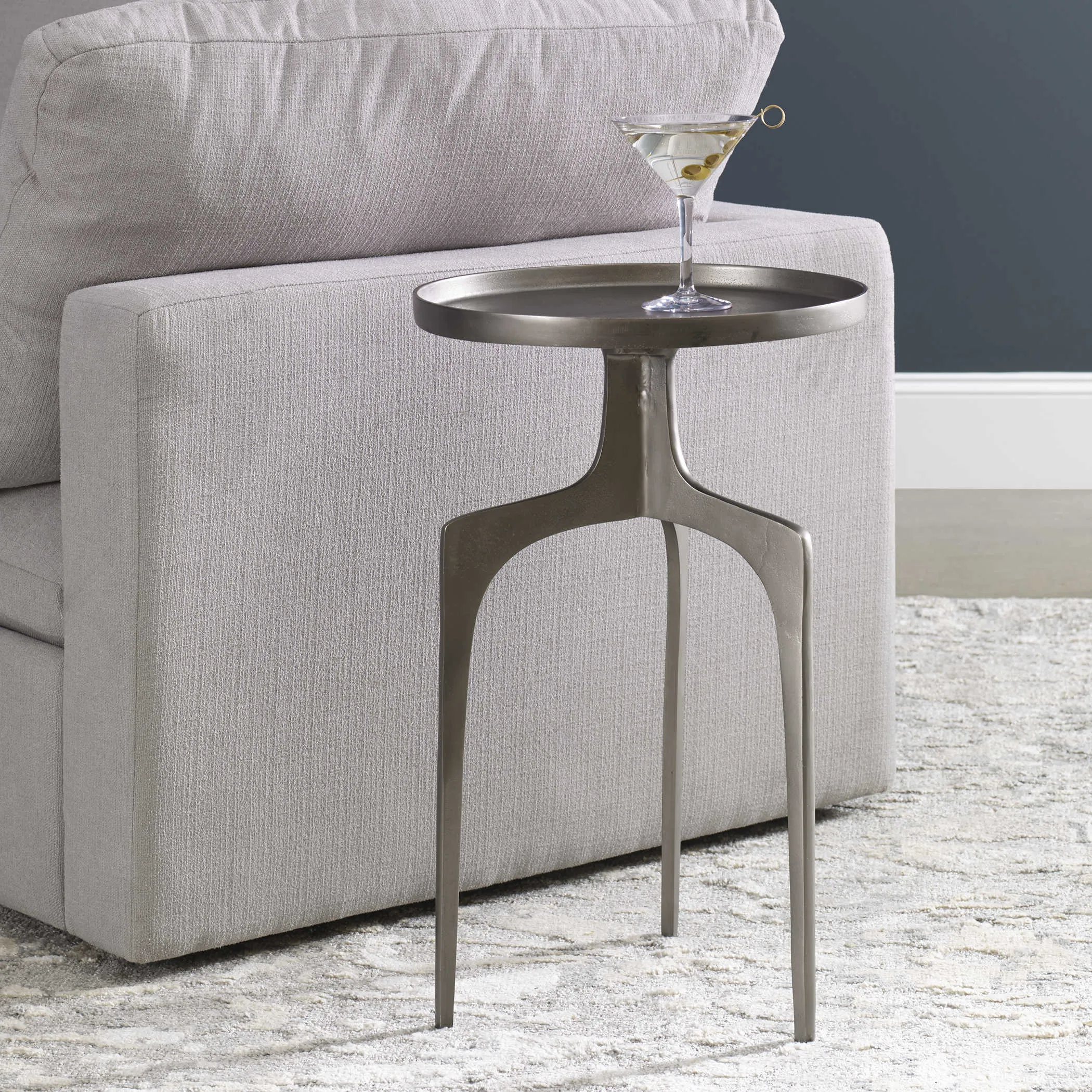 Ken Accent Table