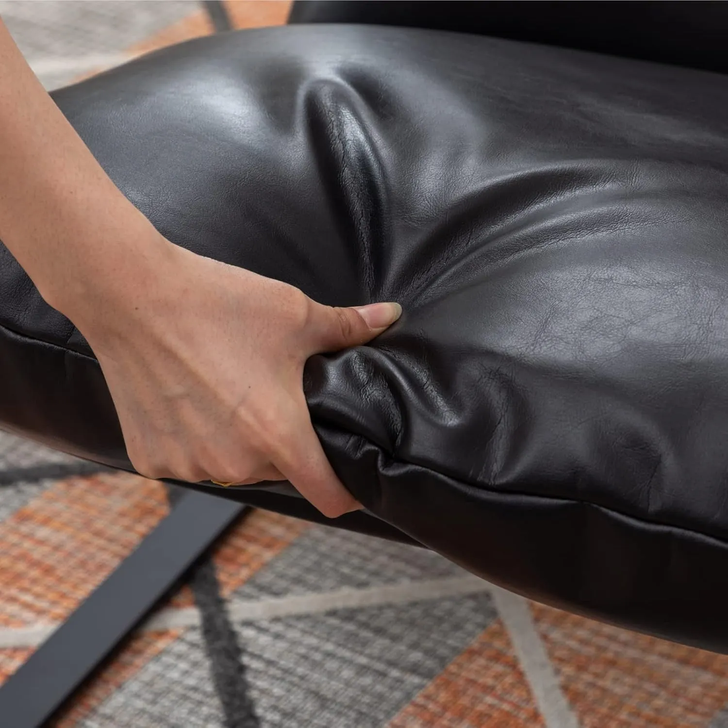 LukeAlon Modern PU Leather Accent Armchair, Upholstered Living Room Chair with Metal Base Removable Thickened Cushion Single Sofa Chair Comfy Lounge Chair for Bedroom Living Room Office, Black