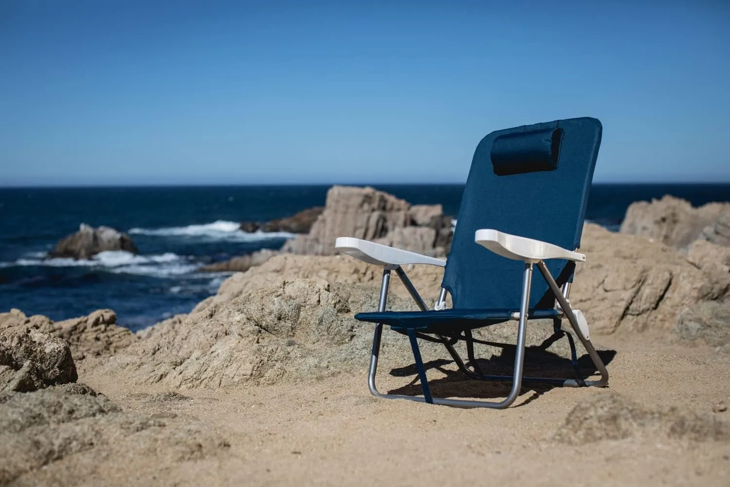 PICNIC TIME NCAA Penn State Nittany Lions Monaco Folding Beach Chair