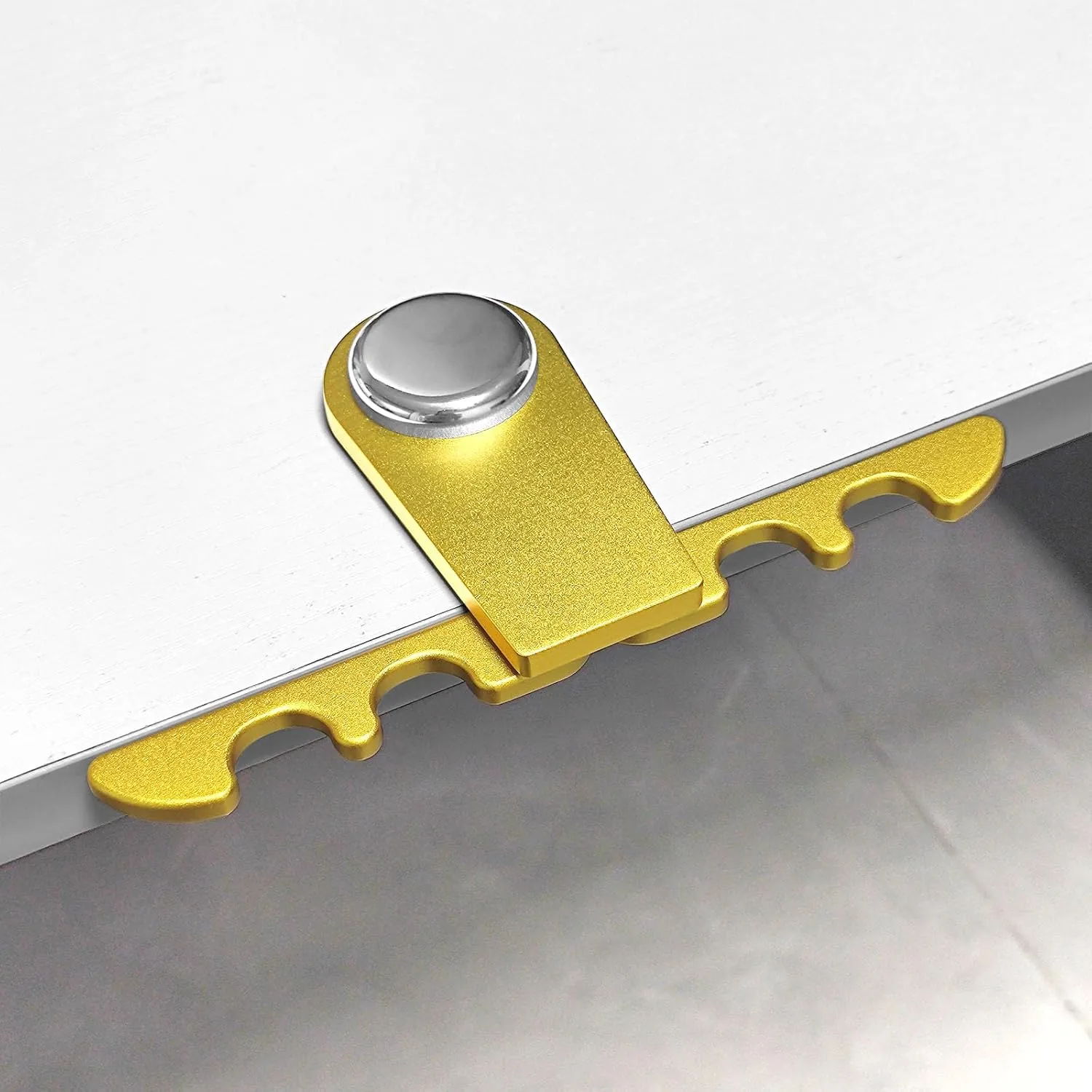 Portable Pool Stick Holder - 4-Cue Weighted Claw Holder for Billiard Table, Golden
