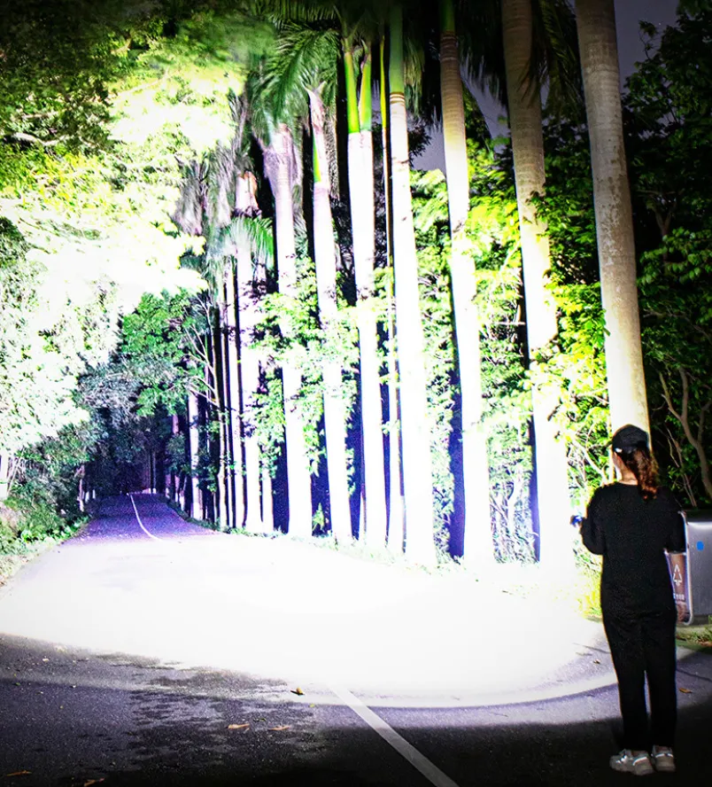 Powerful LED Flashlight 500W Recharageable
