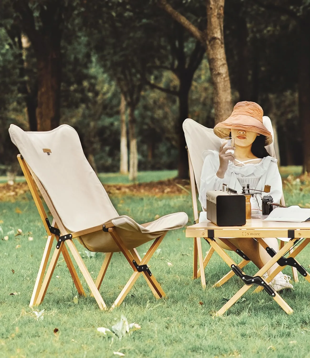 S'more Outdoor Camping Butterfly Chair - Folding Beach & Reclining Chair for Camping, Picnic, Beach, Hiking, Travel - Easy Setup, Black