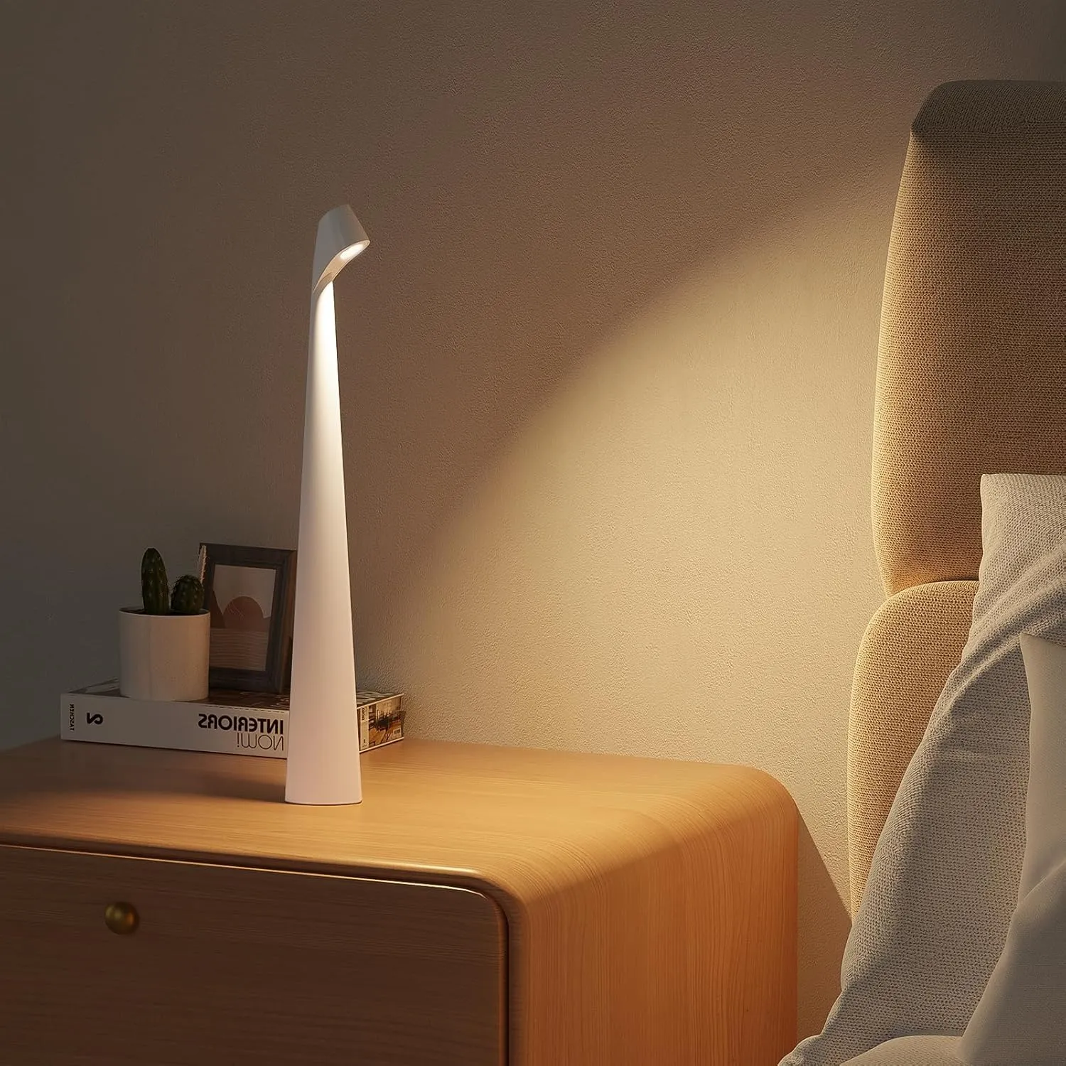 Table Lamps Cordless Rechargeable Battery Light, LED Desk Lamps Outdoor Portable Touch Lamps, Operated Wireless Portable Lamp. (White)