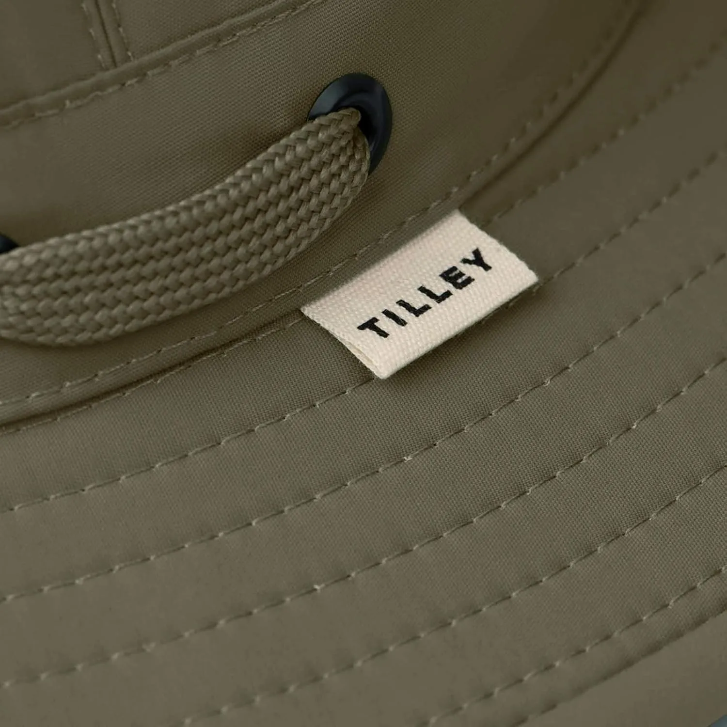 Tilley LTM5 Airflo Medium Brim Hat – Ultralight, Buoyant & Breathable, UPF 50  Sun Protection, Water-Resistant