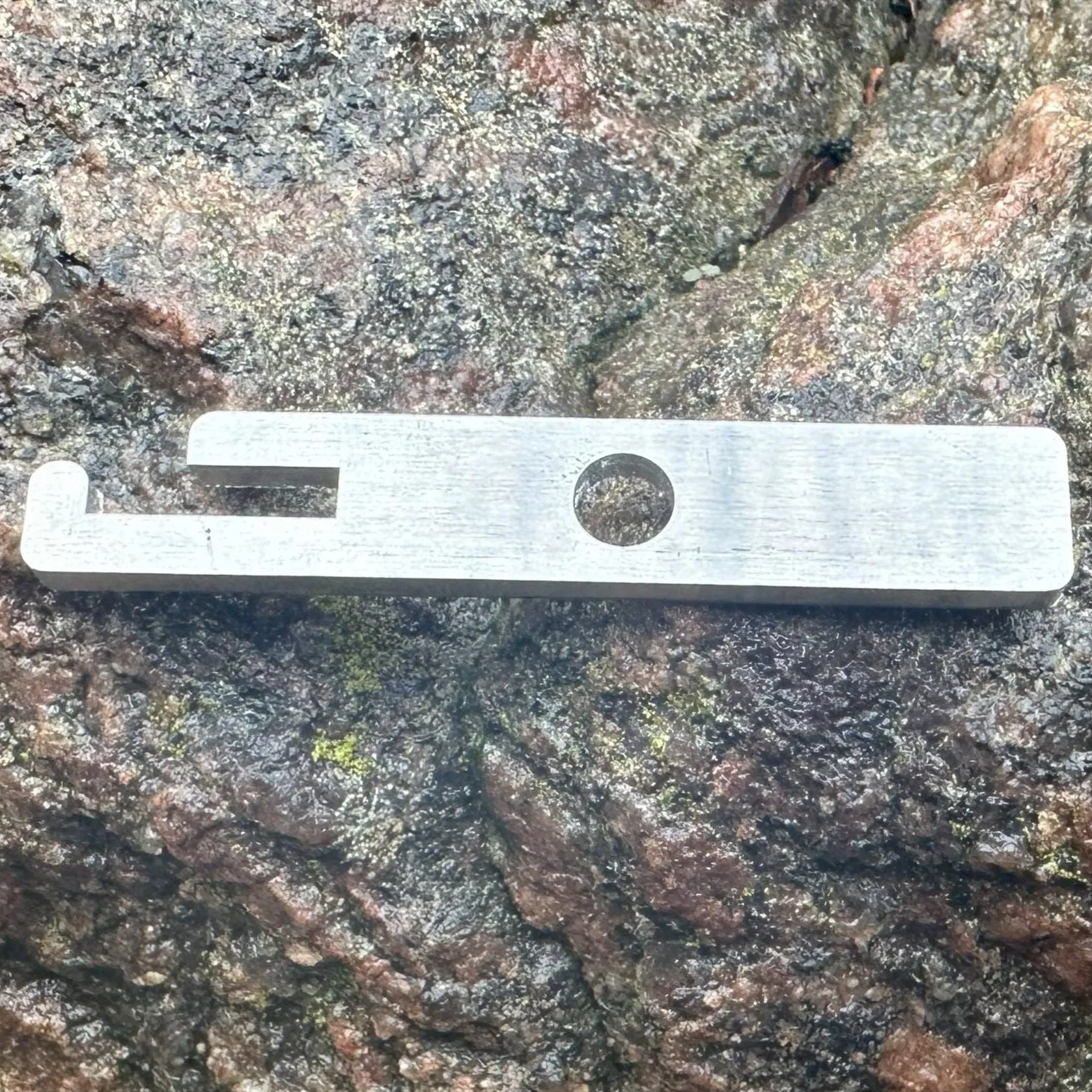 Ultralight Pot Lifter and PCT Style Bear Bag Toggle