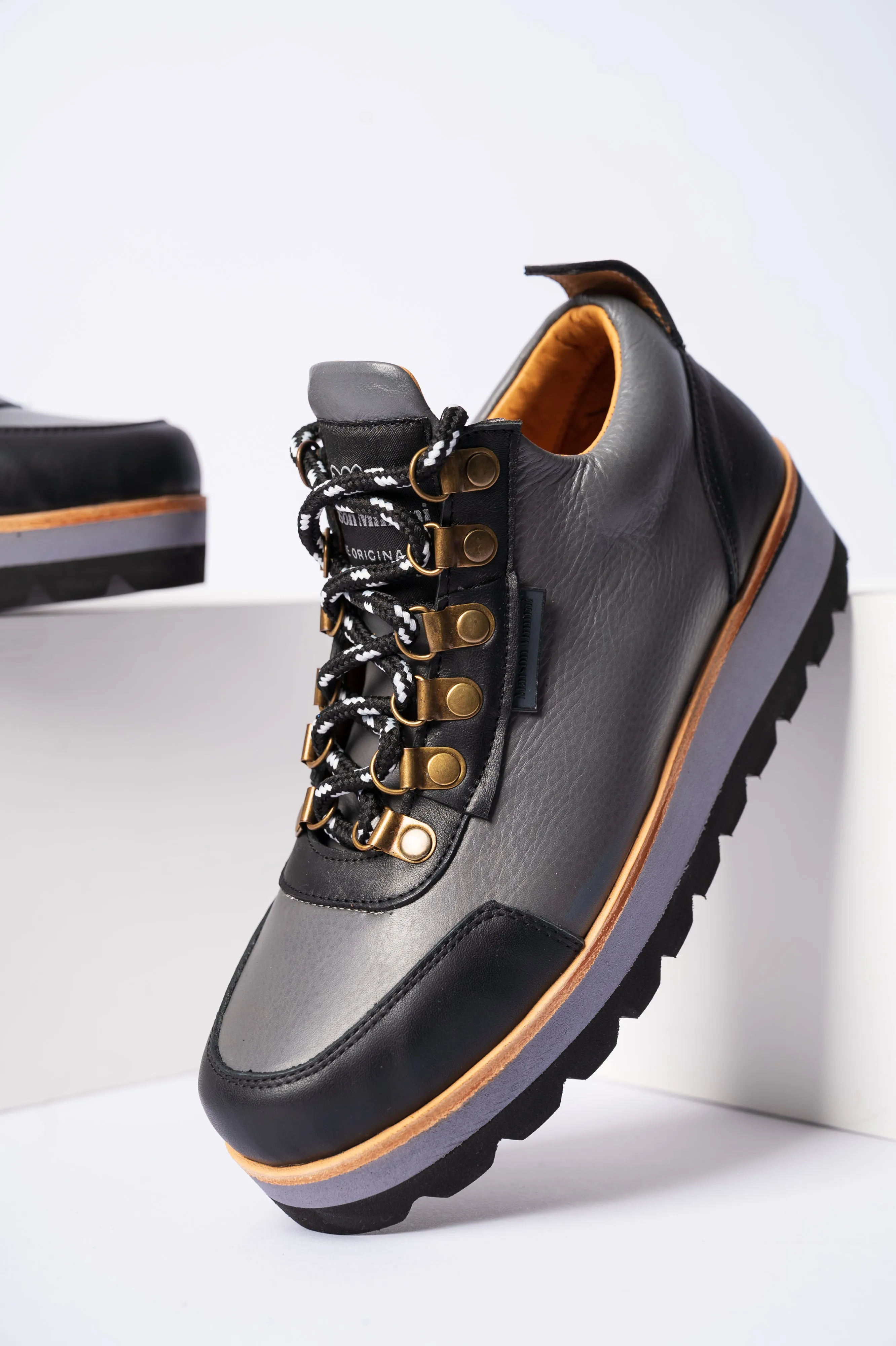 UltraLight Trekking Shoes Black