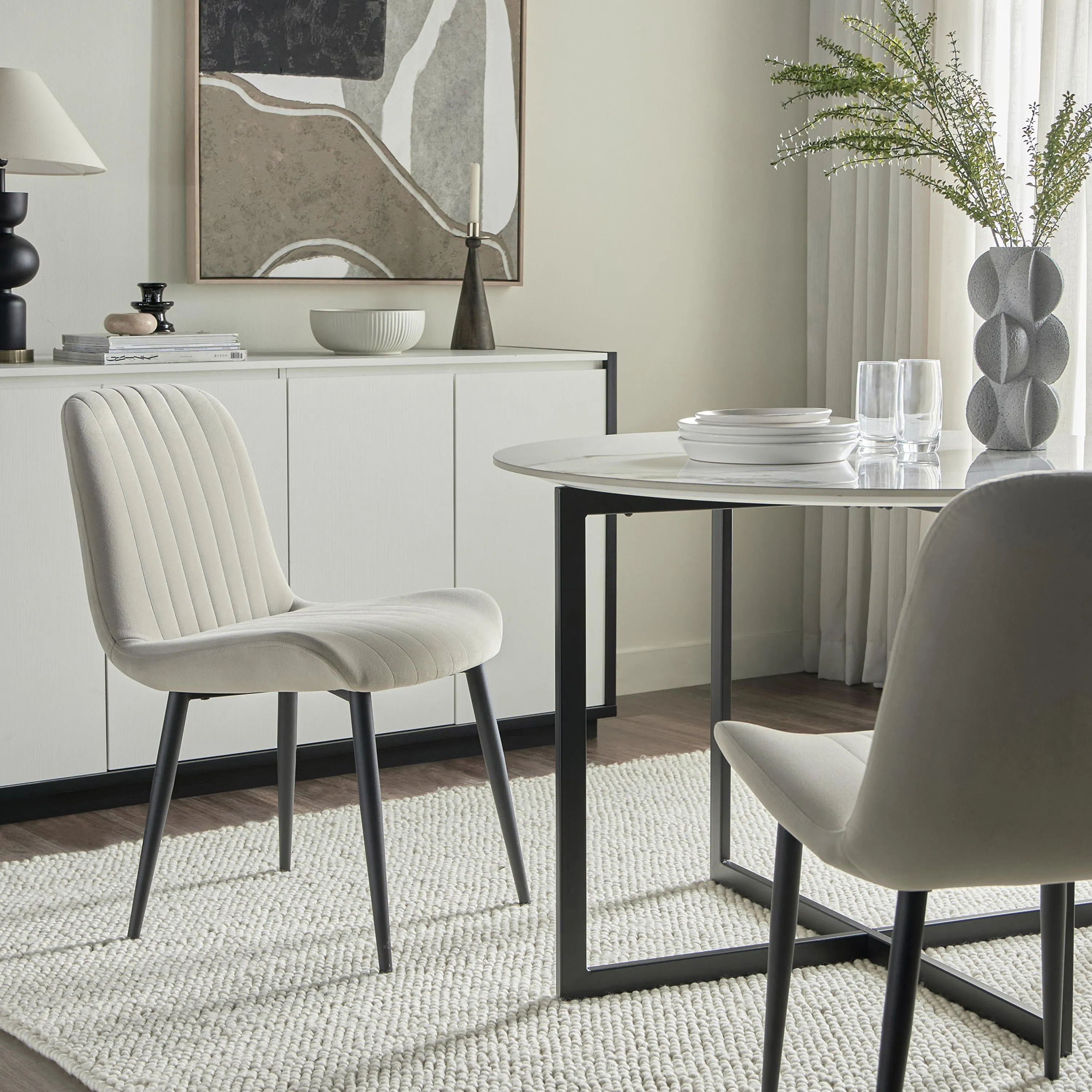 Versa Chair (Set of 2) Velvet Brown Fabric - Leg Black Metal